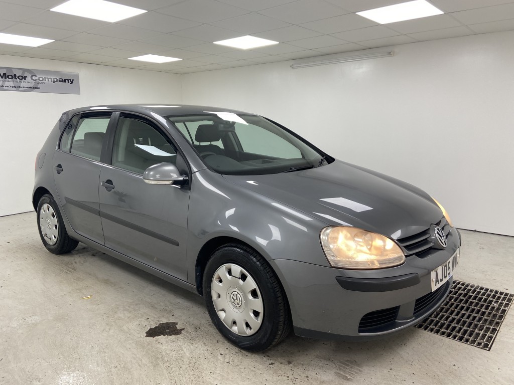 Used VOLKSWAGEN GOLF 1.6 S FSI 5DR AUTOMATIC in West Yorkshire