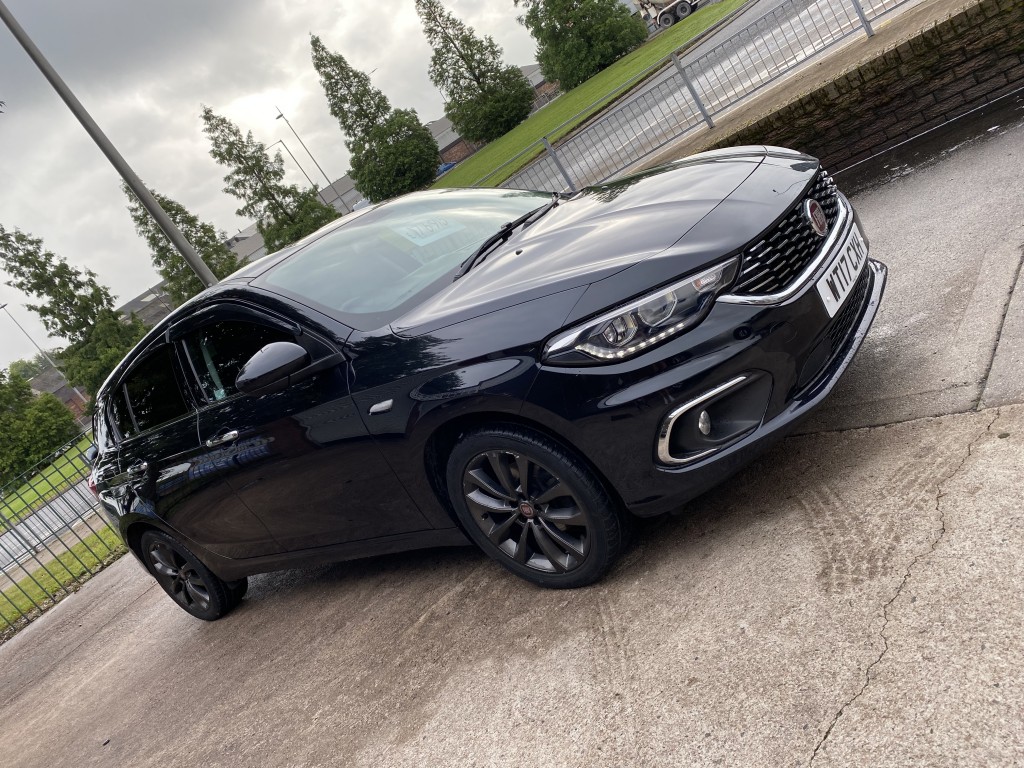 FIAT TIPO 1.4 LOUNGE 5DR