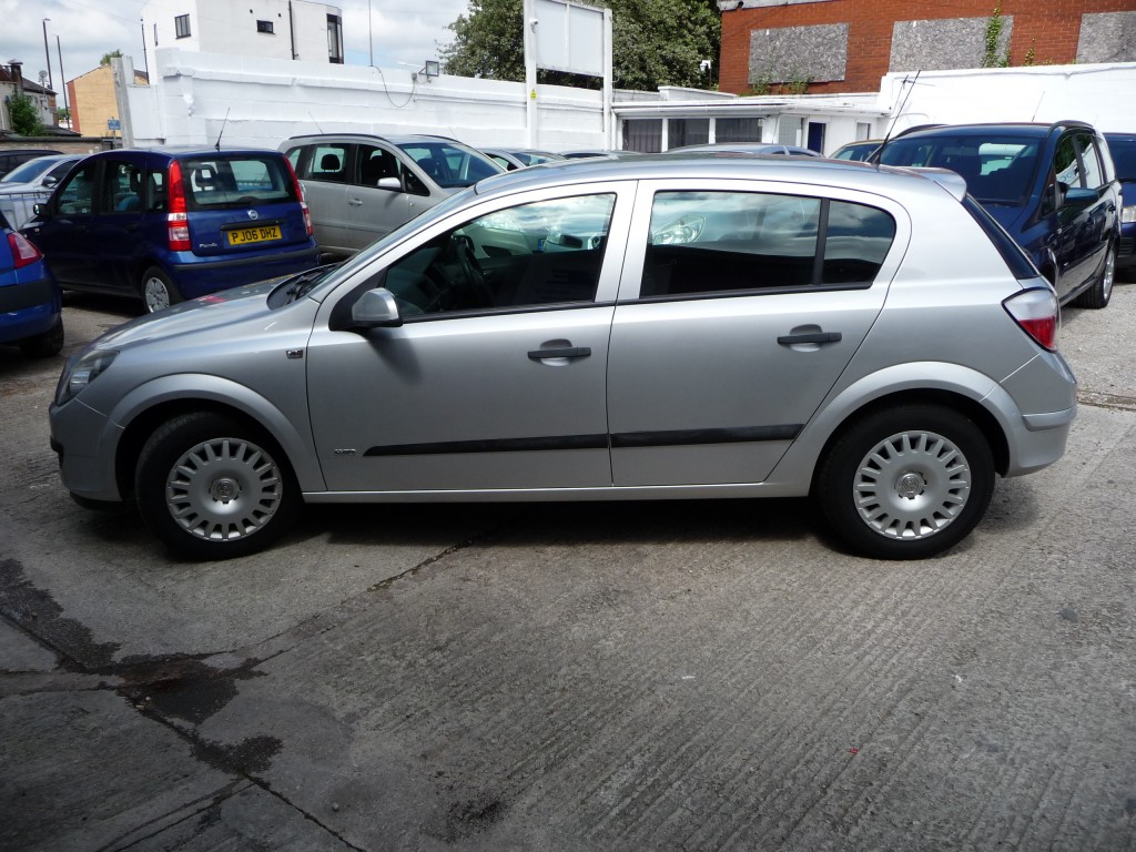 VAUXHALL ASTRA 1.6 LIFE 16V TWINPORT 5DR