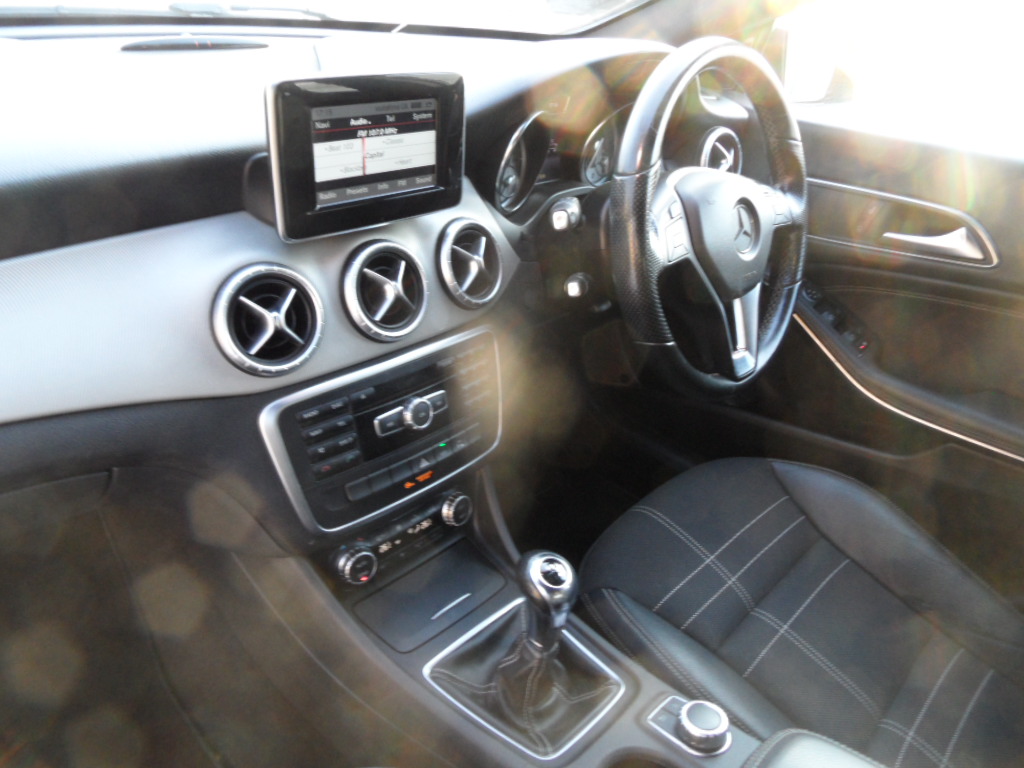 MERCEDES-BENZ CLA CLASS 1.8 CLA200 CDI SPORT 4DR COUPE BLACK ROOF ALLOYS MIRRORS PRIVACY GLASS A/C STUNNING LOOKING CAR 