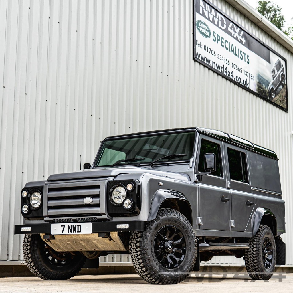 Used LAND ROVER DEFENDER 2.2 TD XS STATION WAGON in Lancashire