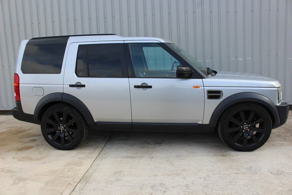 LAND ROVER DISCOVERY 2.7 3 TDV6 SE 5DR