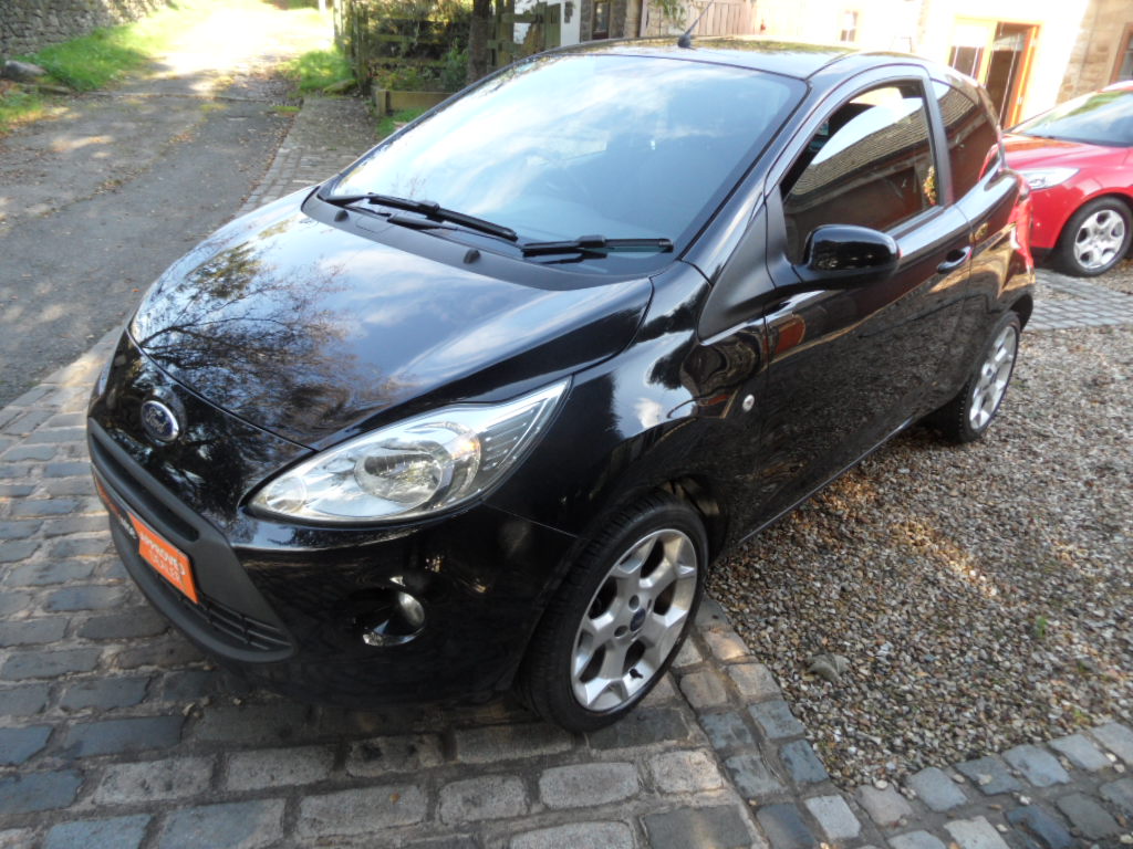 FORD KA 1.2 ZETEC 3DR HATCHBACK A/C ALLOYS LOW MILEAGE LOW RD TAX BLUETOOTH MULTI FUNCTION STEERING WHEEL