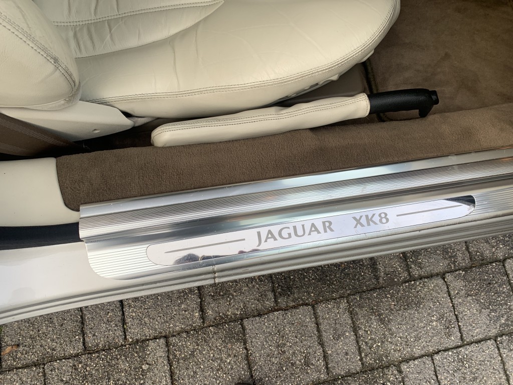JAGUAR XK8 V8 COUPE 4.0 V8 COUPE 2DR AUTOMATIC
