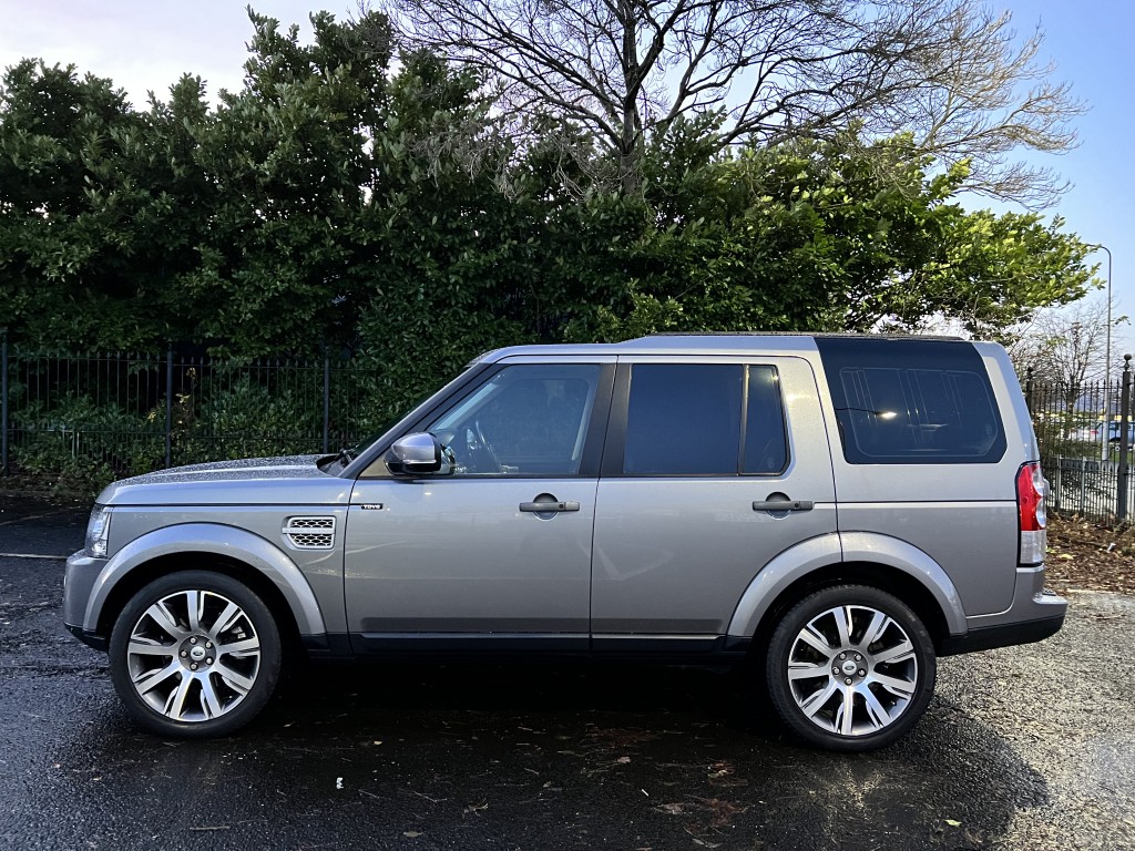 LAND ROVER DISCOVERY 3.0 4 SDV6 HSE 5DR AUTOMATIC