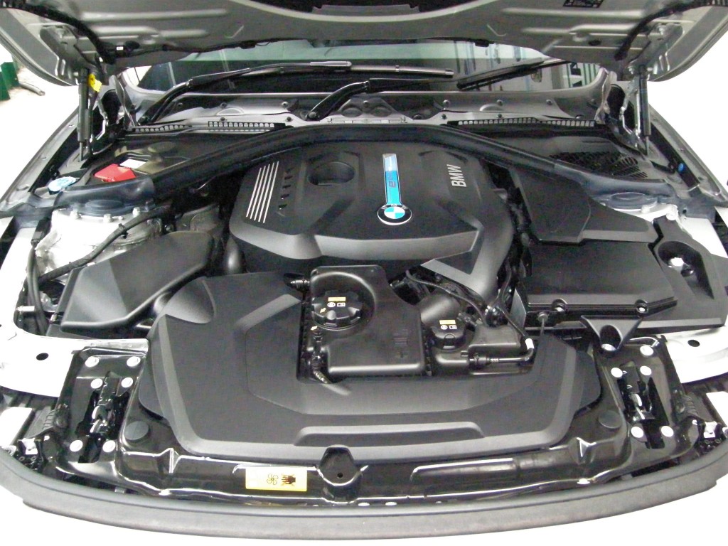 BMW 3 SERIES 2.0 330E SE 4DR AUTOMATIC