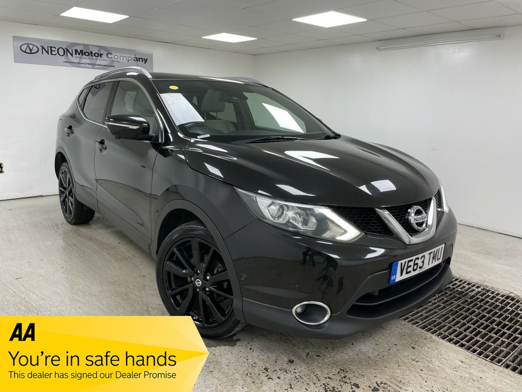 Used NISSAN QASHQAI 1.6 DCI PREMIER 5DR in West Yorkshire
