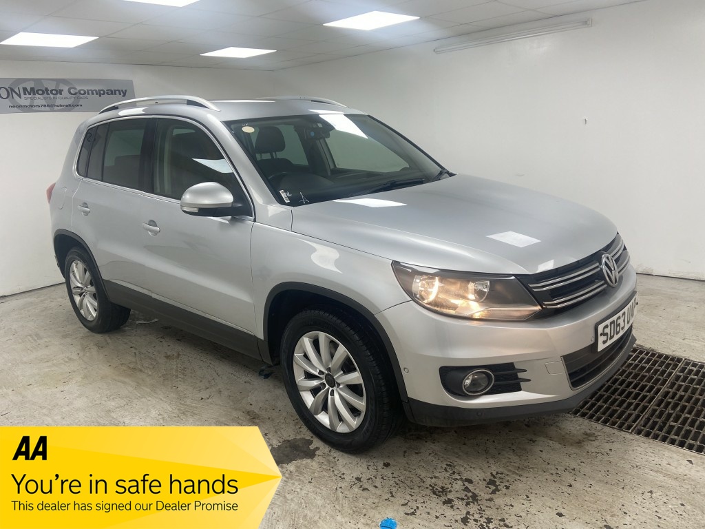 Used VOLKSWAGEN TIGUAN 2.0 MATCH TDI BLUEMOTION TECH 4MOTION DSG 5DR SEMI AUTOMATIC in West Yorkshire