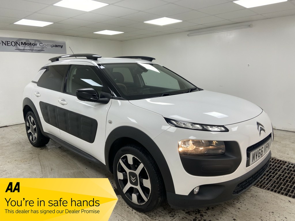 Used CITROEN C4 CACTUS 1.6 BLUEHDI FLAIR 5DR in West Yorkshire