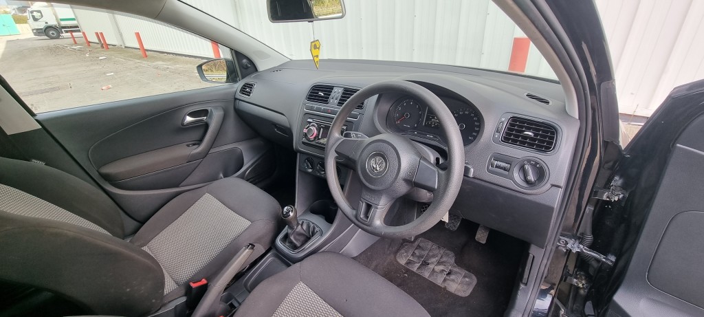 VOLKSWAGEN POLO 1.2 S A/C 5DR