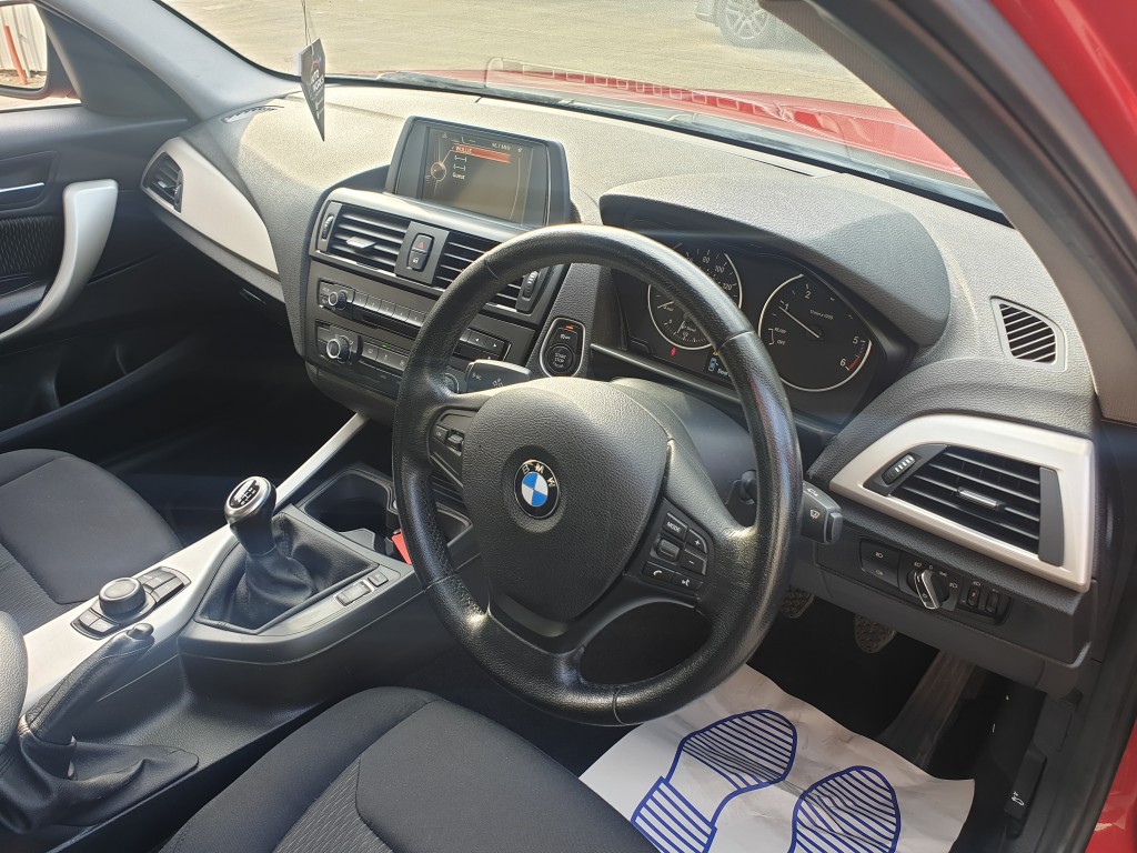 BMW 1 SERIES 2.0 116D SE 5DR