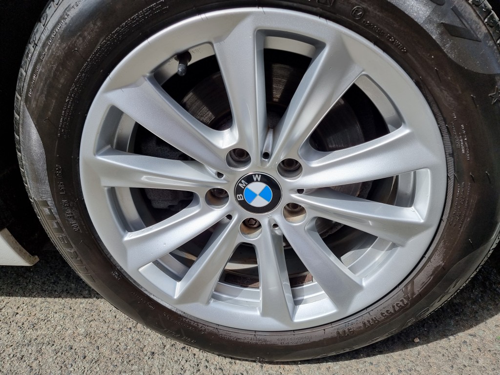 BMW 5 SERIES 2.0 520D SE 4DR Automatic £30 TAX- FSH- SAT/NAV- BLUETOOTH 