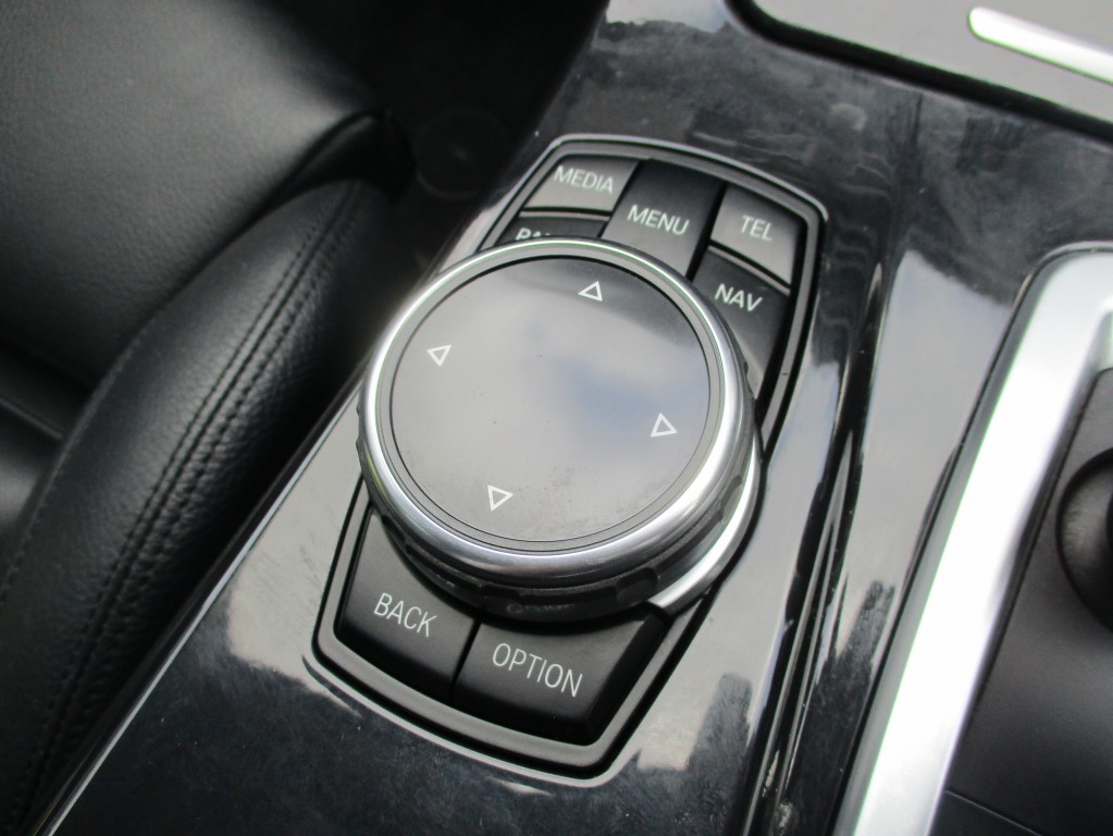 BMW 5 SERIES 2.0 520D SE TOURING 5DR Automatic