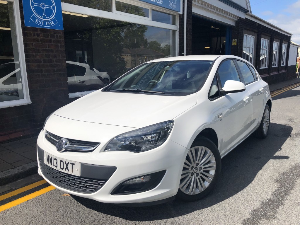 VAUXHALL ASTRA 1.4 ENERGY 5DR Manual