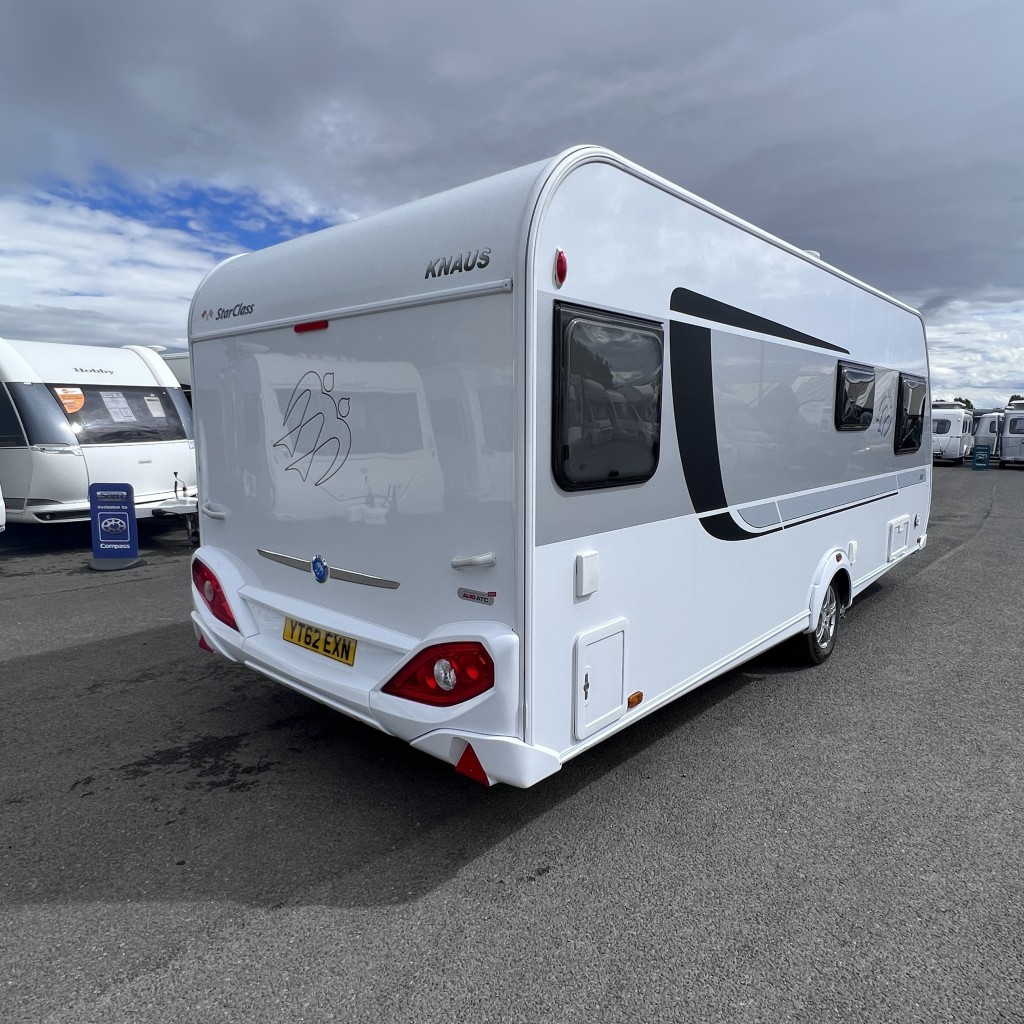 KNAUS Starclass 560 With Mover and Awning 