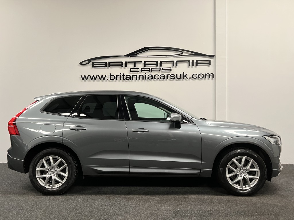 VOLVO XC60 2.0 D4 MOMENTUM AWD 5DR Automatic