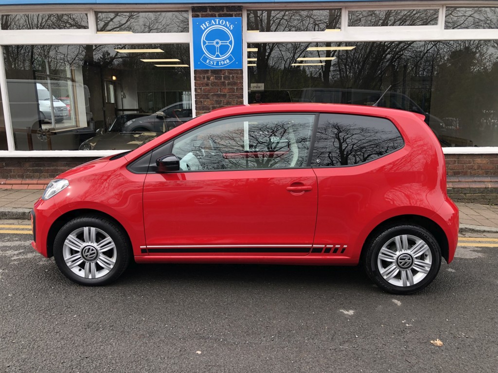 VOLKSWAGEN UP 1.0 UP BY BEATS 3DR Manual