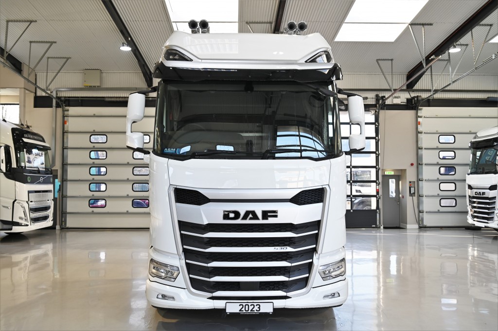 Truck Of The Year !!! 2023 DAF XG+ 530 Sleeper 