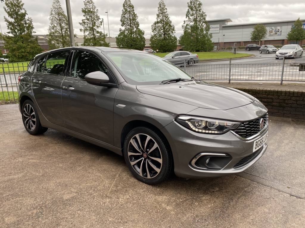 FIAT TIPO 1.4 T-JET LOUNGE 5DR Manual