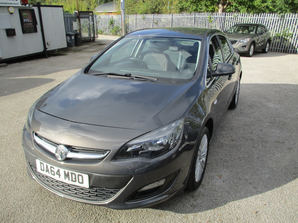 VAUXHALL ASTRA 1.6 EXCITE 5DR Manual