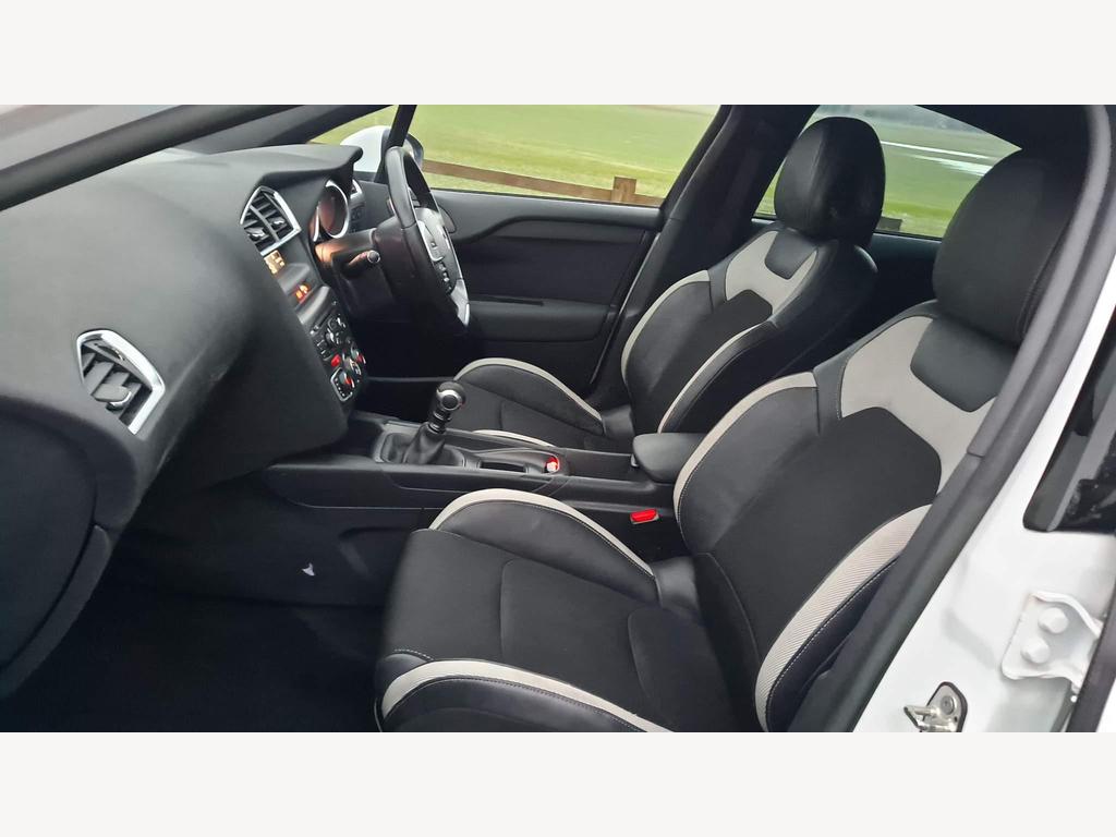 CITROEN DS4 1.6 E-HDI AIRDREAM DSTYLE 5DR Manual