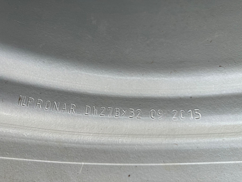 MASSEY FERGUSON FLOTATION WHEELS AND TYRES TO SUIT 6485/6490 