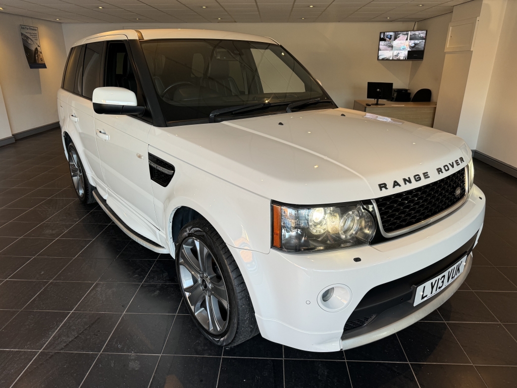 LAND ROVER RANGE ROVER SPORT 3.0 SDV6 HSE BLACK 5DR Automatic