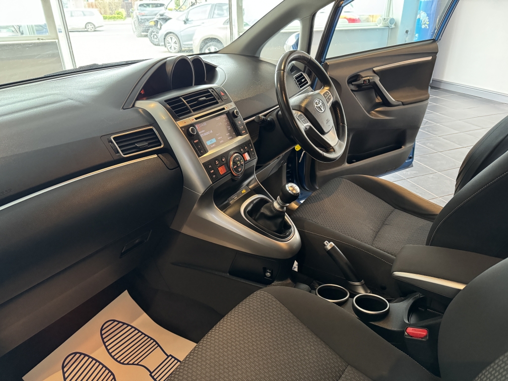 TOYOTA VERSO 7SEATER 1.6 VALVEMATIC ICON 5DR Manual