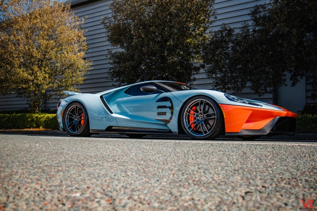 FORD GT HERITAGE EDITION